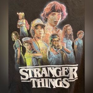 Mad engine Netflix Stranger Things short sleeve black Graphic t shirt size M
